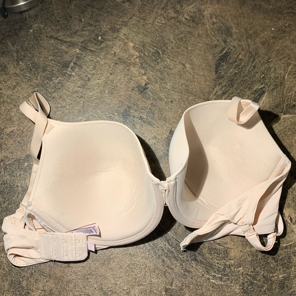 Victoria’s Secret Lightly Lined T-shirt Bra - Picture 4 of 4